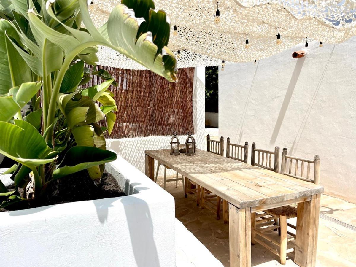 Celebrate Life'S Precious Moments At Can Saca! Sant Jordi de ses Salines Exterior photo